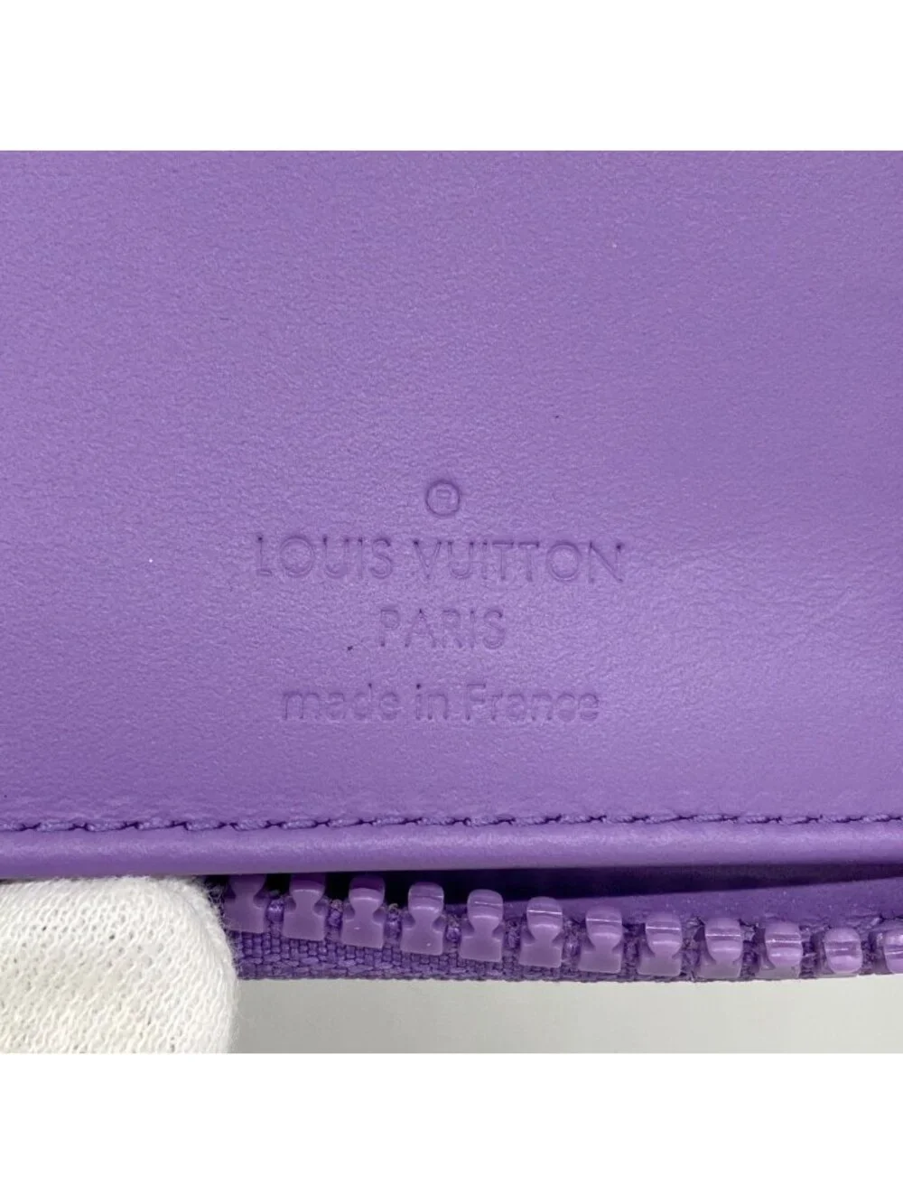 Louis Vuitton Wallet Monogram Taurillon Zippy Vertical Violet